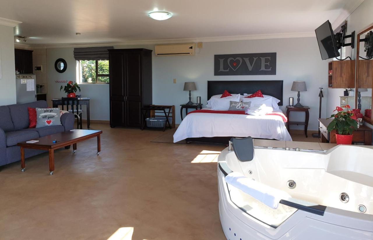 Апартаменты Harmony Haven Couples Retreat Аманзимтоти Экстерьер фото